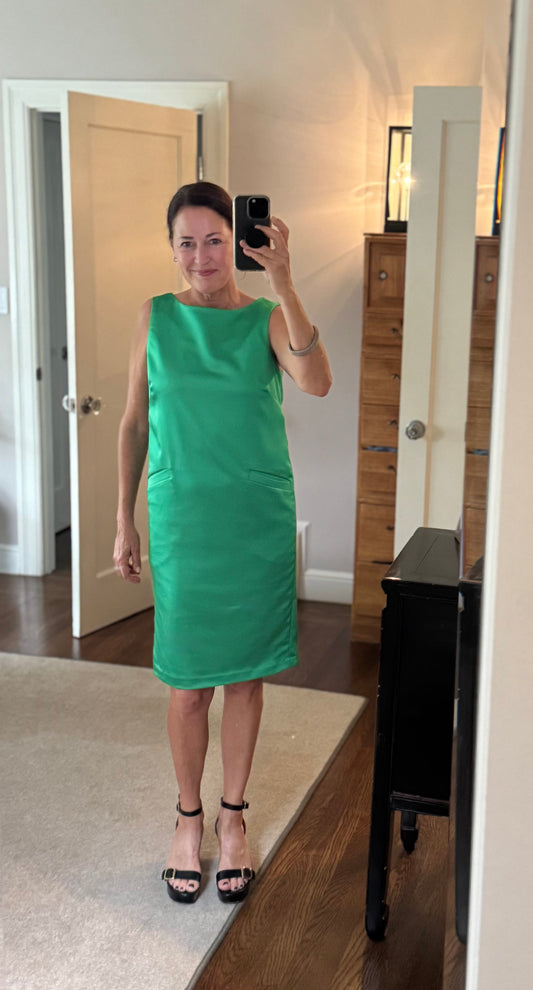 Carrie Dress in Satin (Kelly green and champagne)