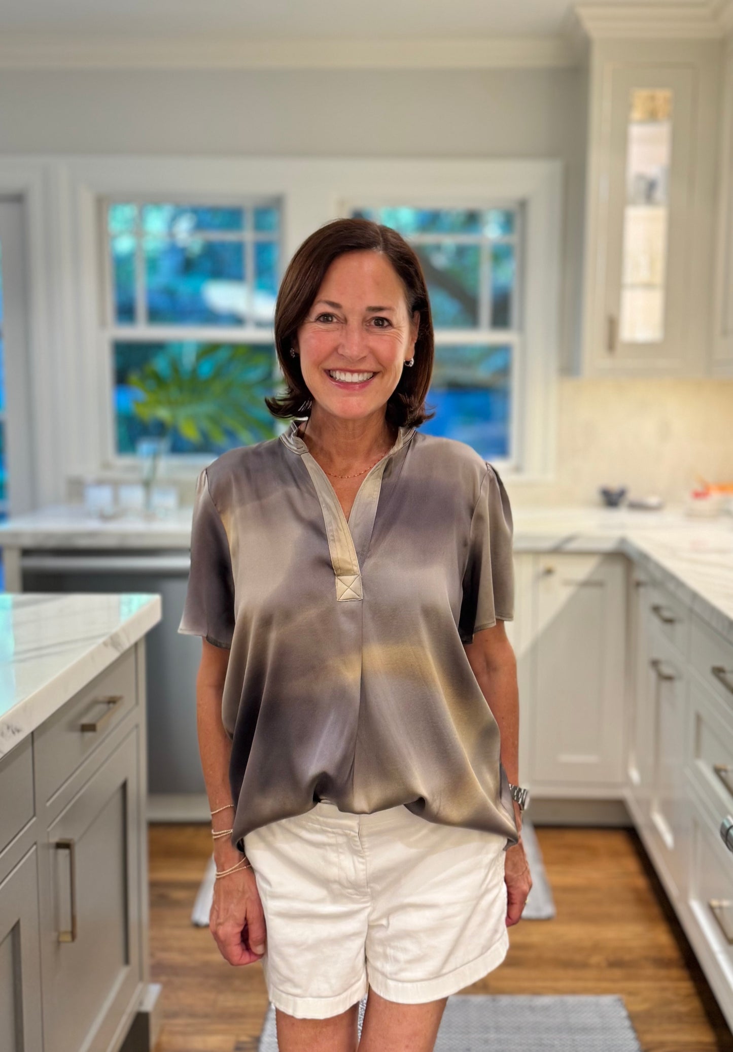 Beth Silk Blouse (color: metallic cloud)